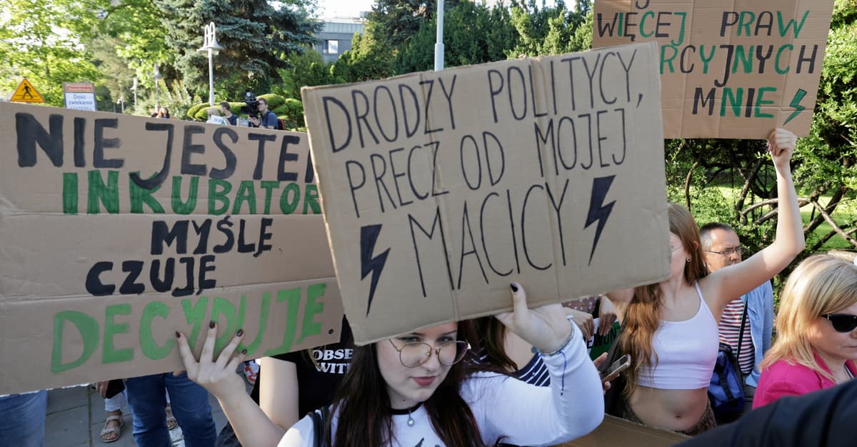 Dziś protesty w całym kraju. Czerwona kartka dla rządzących