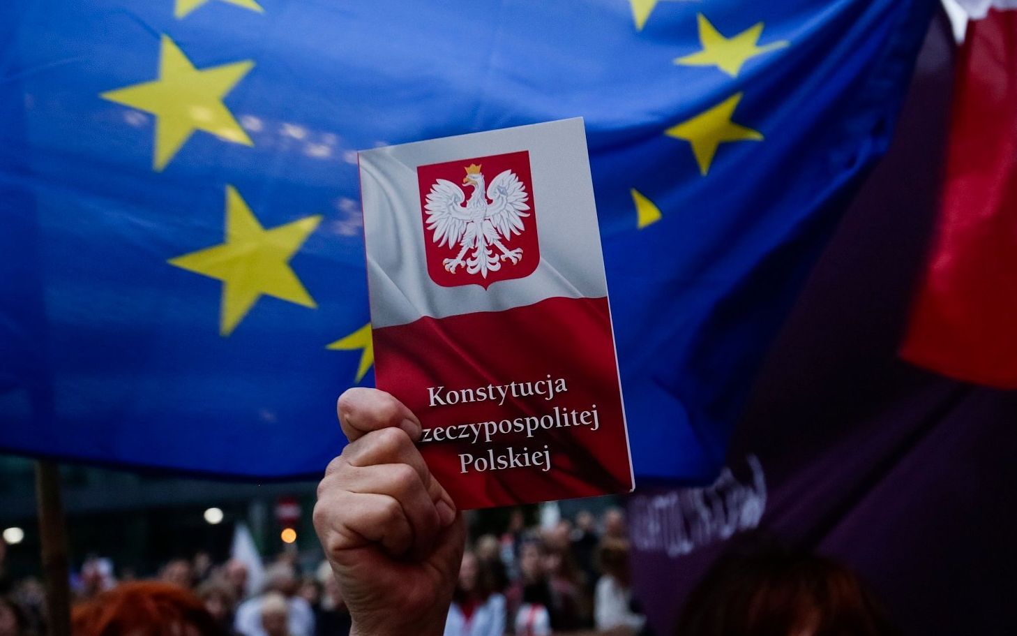 19.07.2018 Krakow , ul . Przy Sadziej . Manifestacja w obronie Sadu Najwyzszego pod budynkiem sadu w Krakowie .
Fot. Jakub Wlodek / Agencja Gazeta