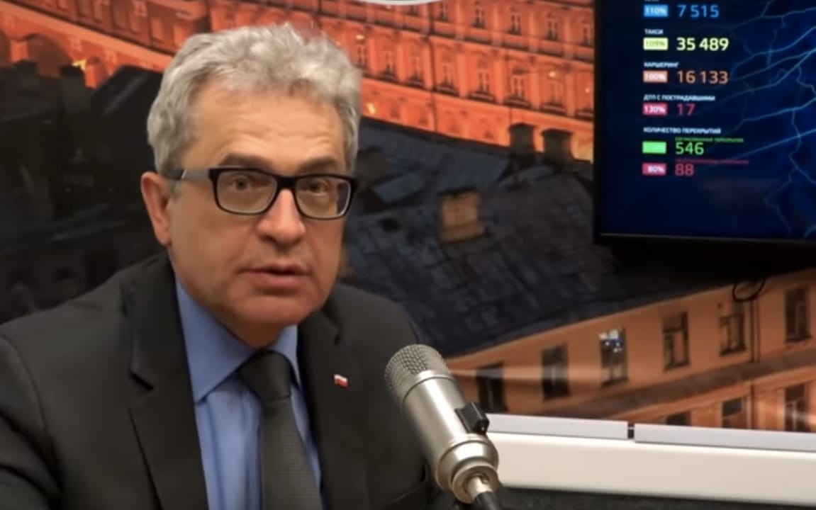 Grafika do artykułu "Całkowity zakaz aborcji bezpośrednio wpisuje się w europejskie wartości". Polski dyplomata w rosyjskim radiu