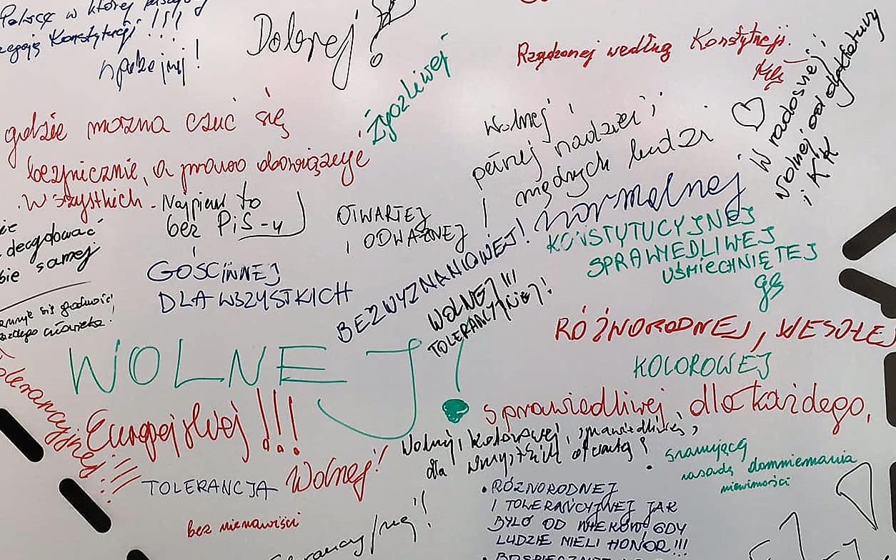Grafika do artykułu Tour de Konstytucja w Siemiatyczach. Bodnar: „Czuję niepokój. Nie wiem, czy ocalimy Konstytucję"