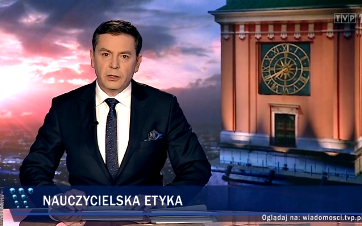 Grafika do artykułu TVP o nauczycielach: "Moralność całkowicie skompromitowana", "Tyle wakacji i jeszcze im źle?"