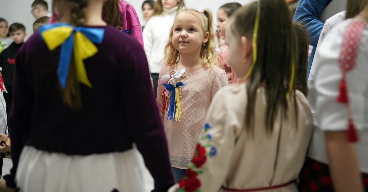 200 tys. ukraińskich uczniów bez wsparcia rządu. Tło dymisji Muchy