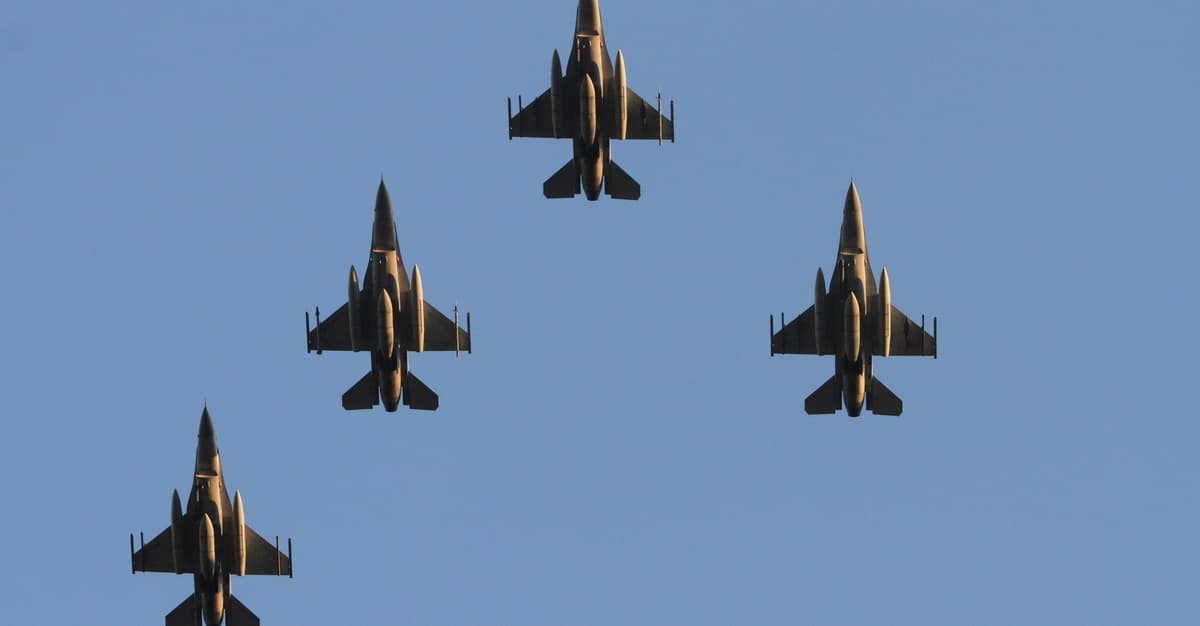 Rosyjskie drony nad Polską to nie wypadek. Ale państwo umiało zareagować [PIEKARSKI]