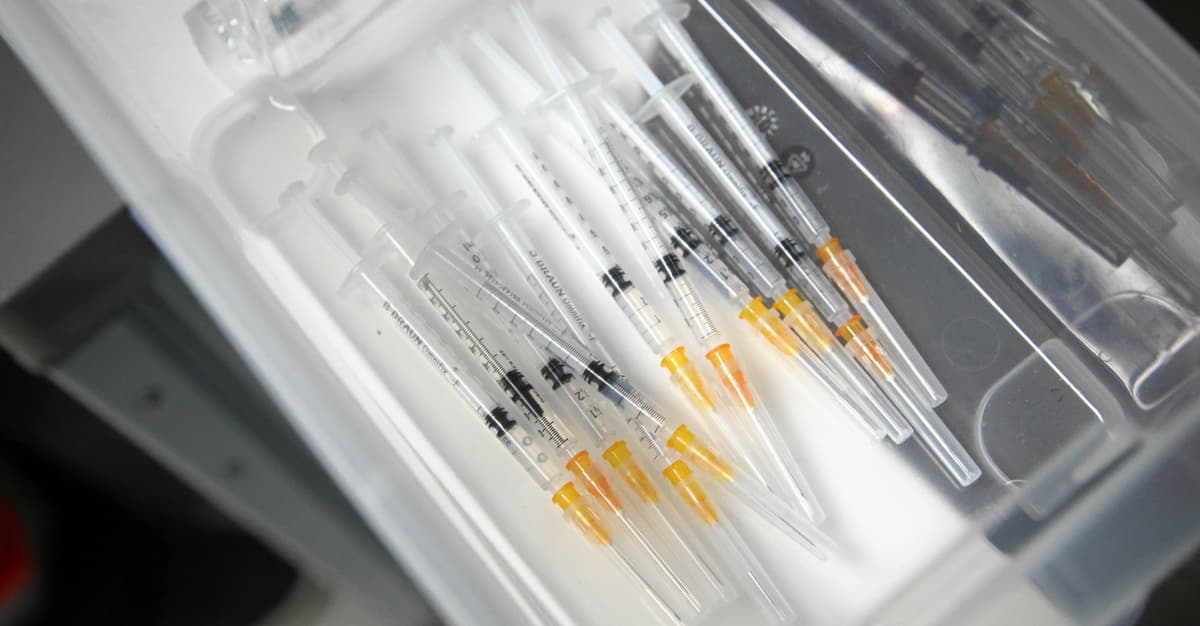 Moich 6 (nieudanych) prób zaszczepienia się przeciw COVID