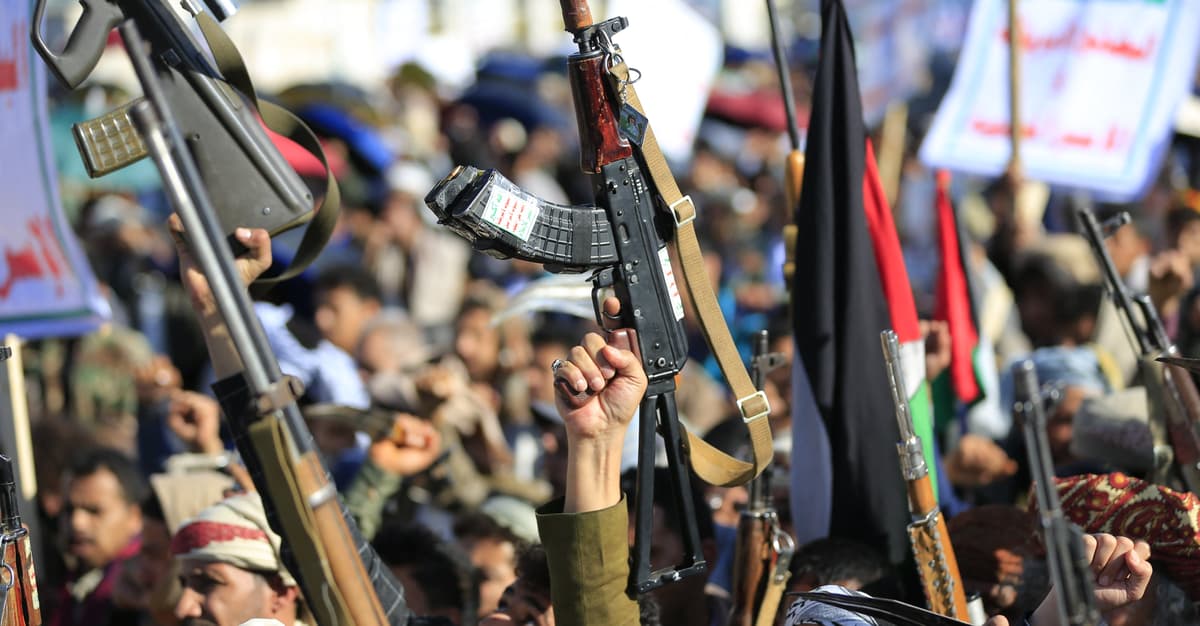 Reuters: Yemeni Houthis attack Israel