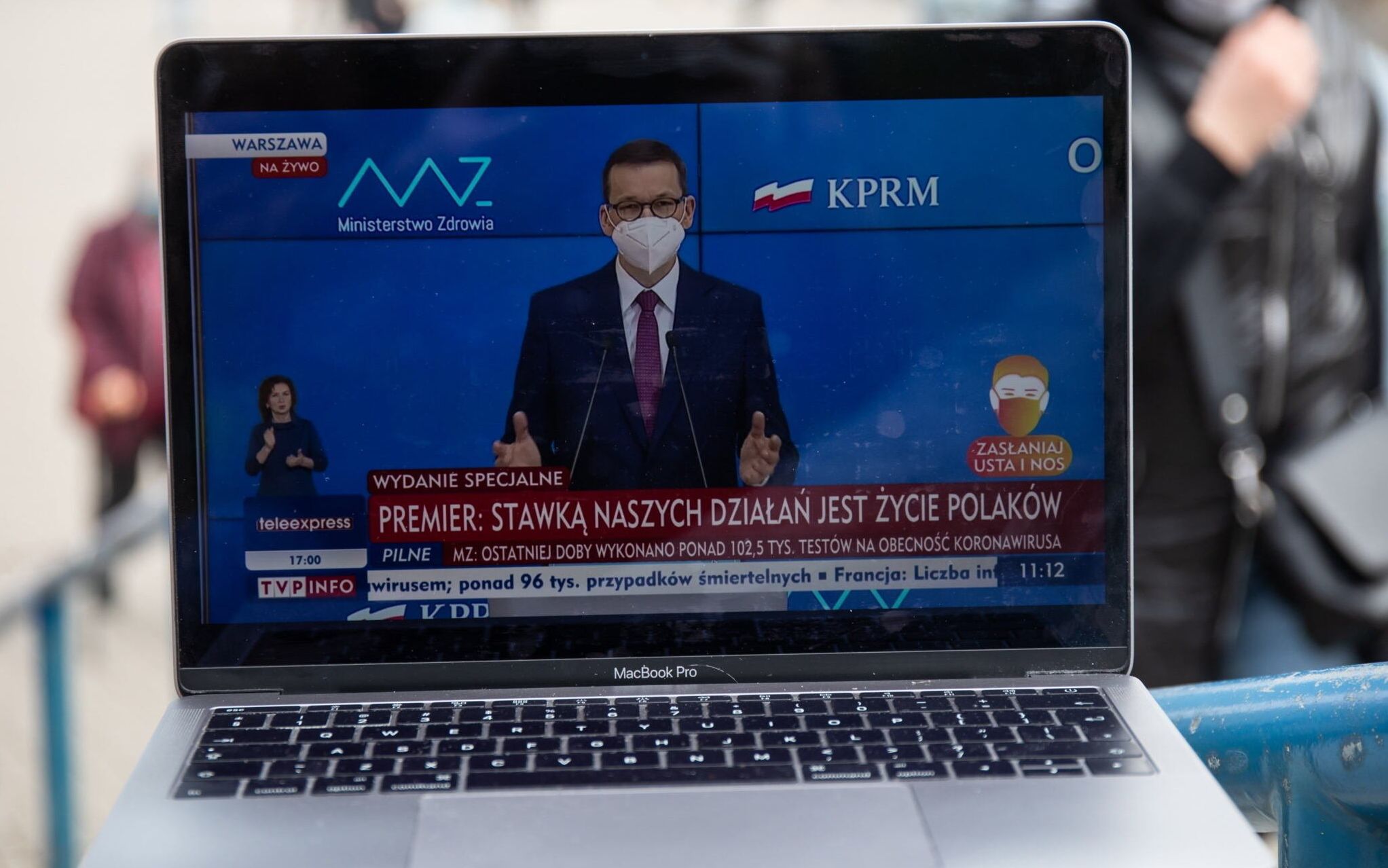 25.03.2021 Warszawa . Premier rzadu PiS Mateusz Morawiecki i ministerzdrowia Adam Niedzielski podczas konferencji prasowej online - ogloszaja kolejne obostrzenia ze wzgledu na trzecia fale pandemii koronawirusa .
Fot. Maciek Jazwiecki / Agencja Wyborcza.pl