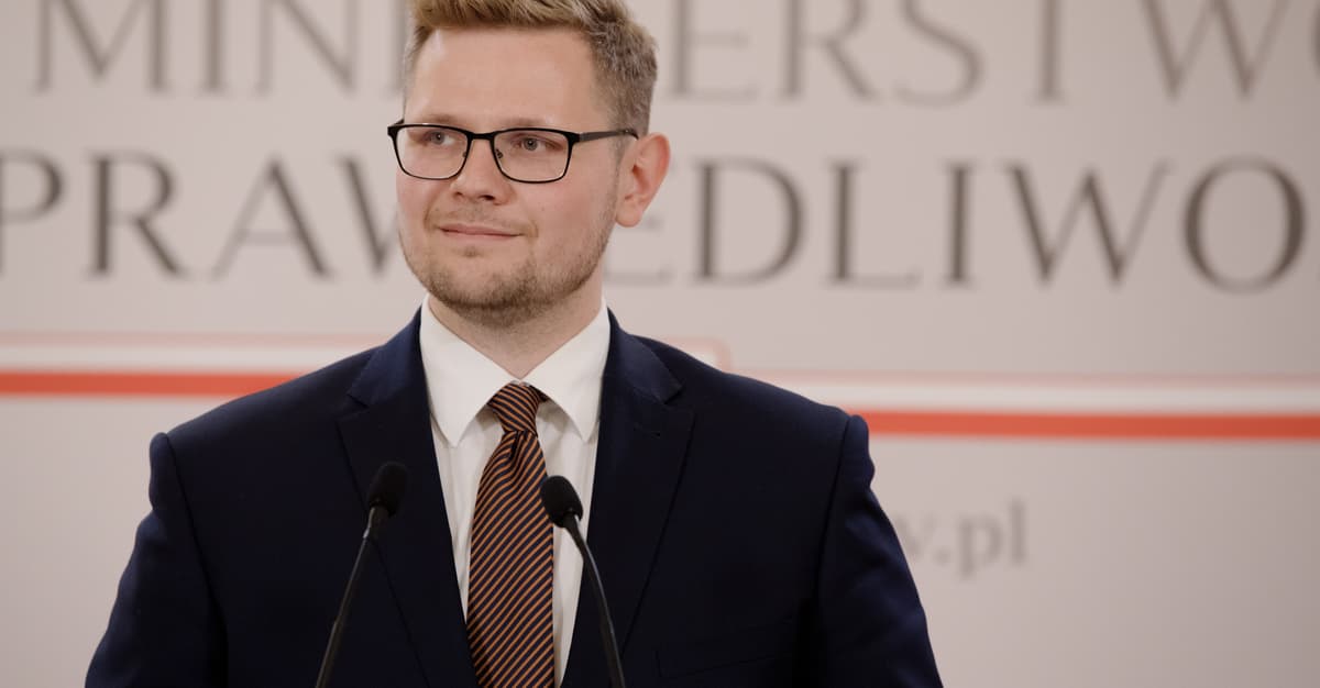 Były wiceminister od Ziobry, Michał Woś z zarzutami przekroczenia uprawnień