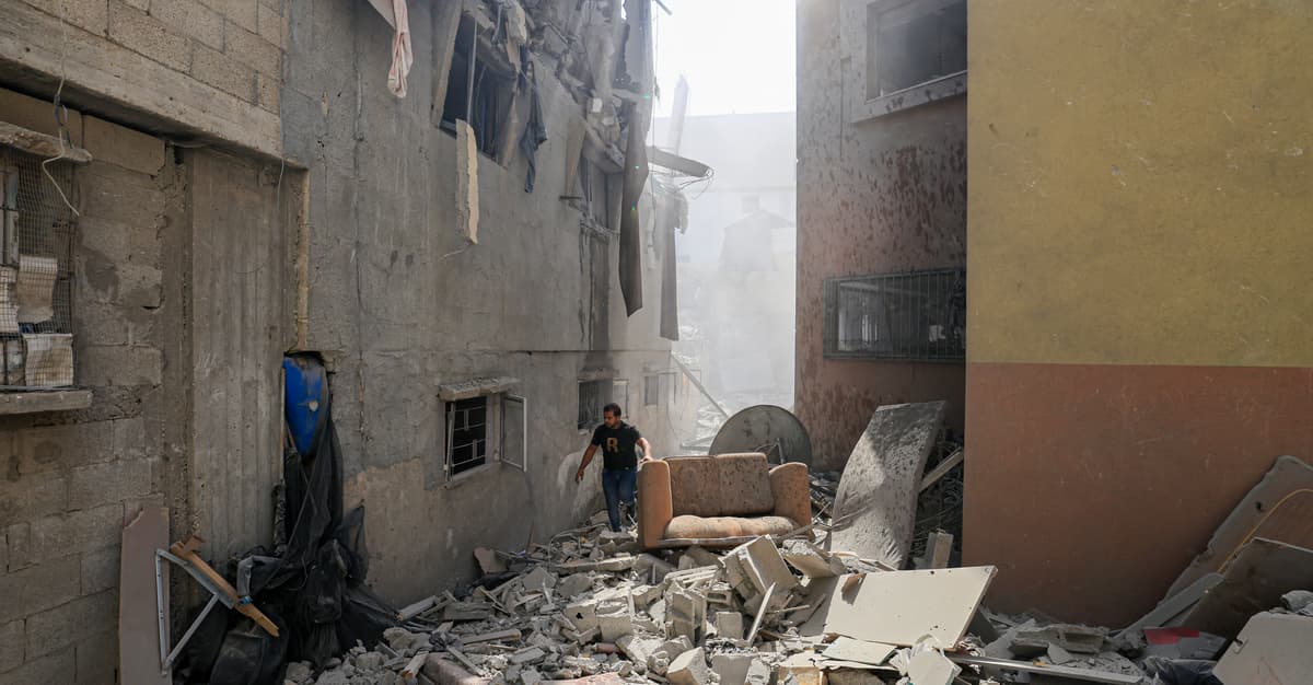 Polski obywatel, który przeżył bombardowania Gazy, oskarża Izrael o ludobójstwo w prokuraturze