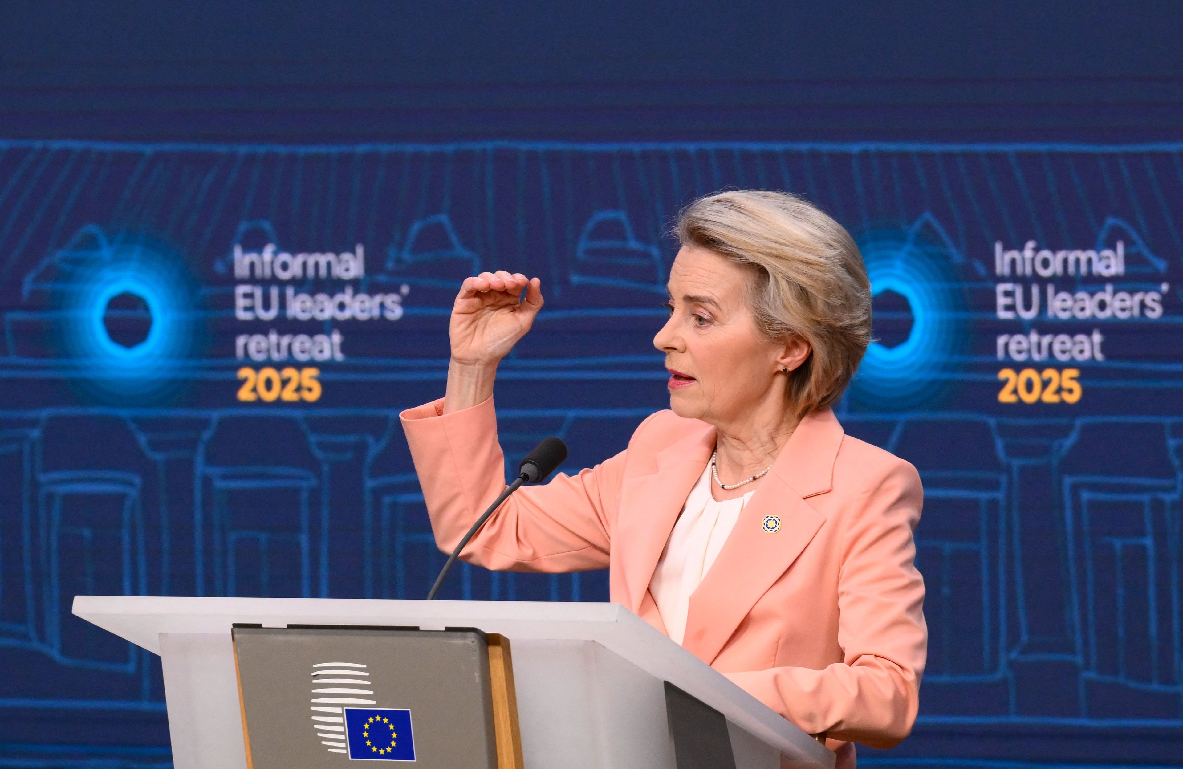Szefowa Komisji Europejskiej podczas nieformalnego spotkania przywódców UE w Brukseli, 3 lutego 2025 r.