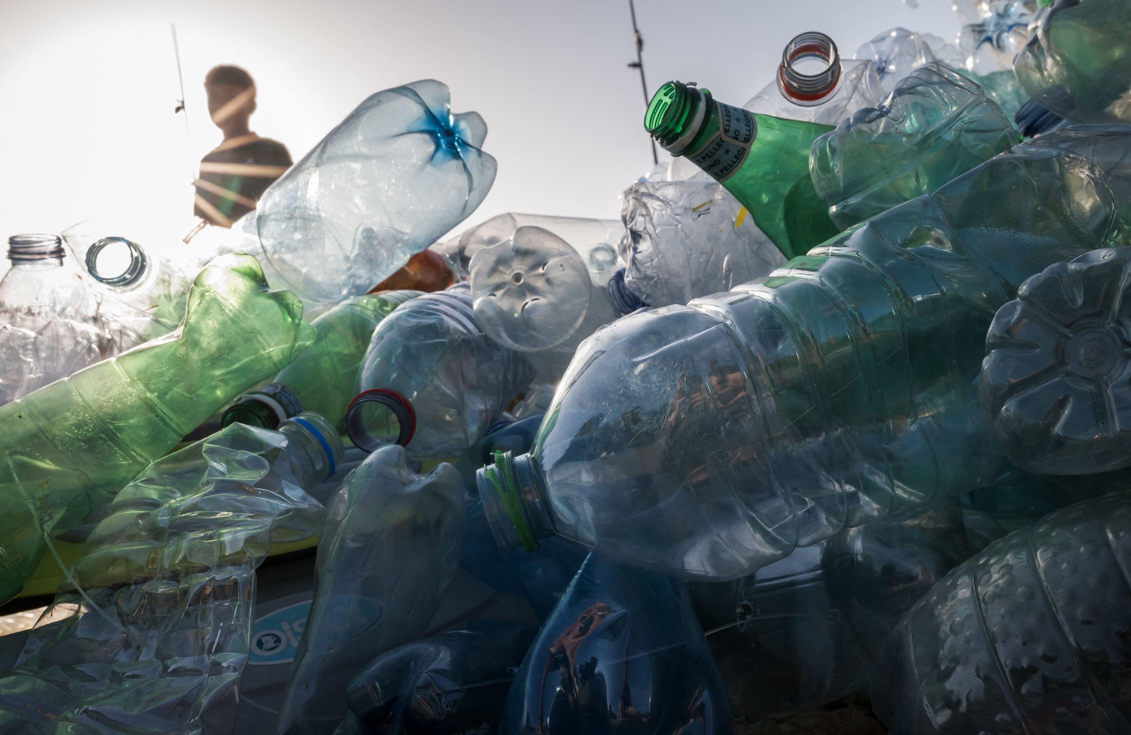 SWITZERLAND-DIPLOMACY-ENVIRONMENT-WASTE-SYNTHETICS-CHEMICALS-PLA
