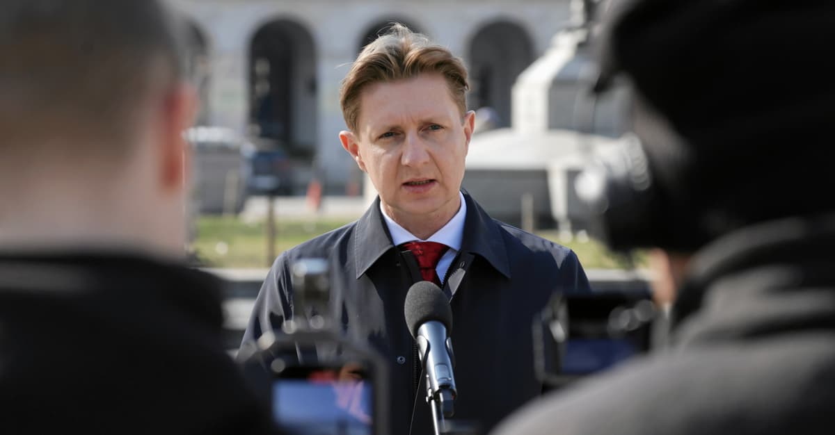 Kto popiera Bartoszewicza na prezydenta? To osoby z prorosyjskich środowisk [UJAWNIAMY]