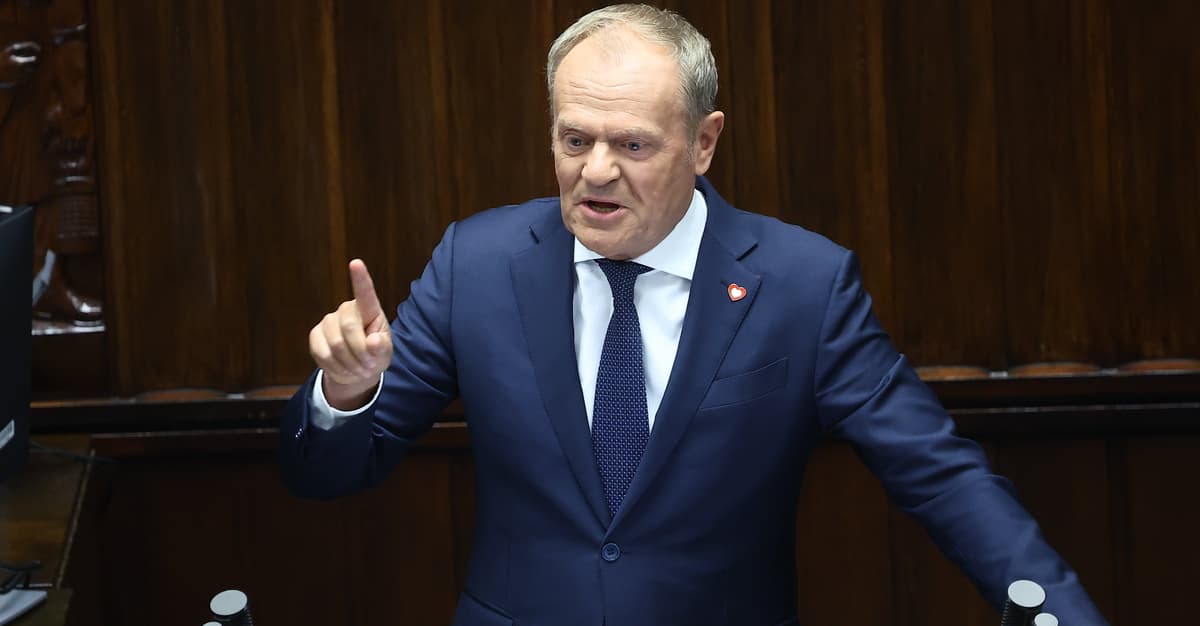 Tusk w Sejmie: zaraz w Polsce nie będzie miejsca dla Chopina i Batorego. Zostanie wam Janusz Kowalski