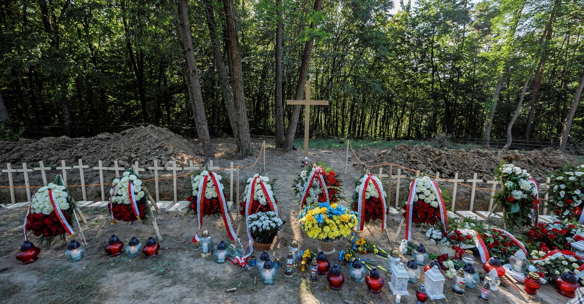 Rozpoczęły się pochówki ofiar rzezi wołyńskiej w Puźnikach