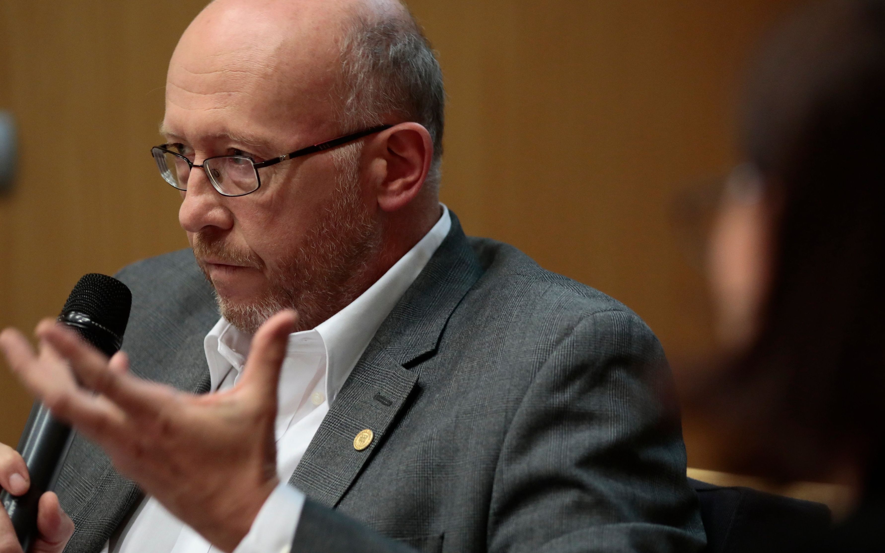 20.06.2017 Warszawa , ulica Czerska 8 / 10 . Prof. Jan Grabowski podczas spotkania z udzialem jego i prof. Barbary Engelking w Centrum Premier Czerska 8 / 10 . 
Fot. Dawid Zuchowicz / Agencja Gazeta