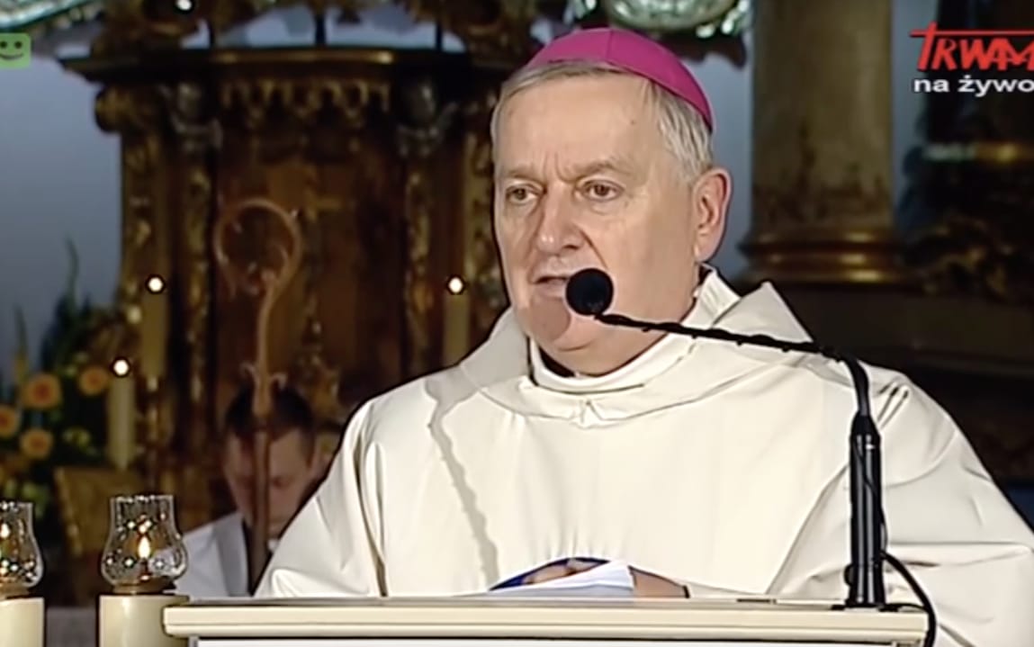 Grafika do artykułu Biskup szantażuje PiS aborcją: "bo nie będzie błogosławieństwa Bożego. I ta władza upadnie"
