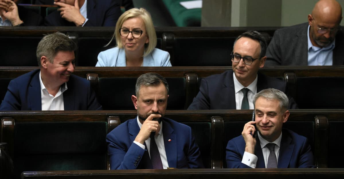 Dwukadencyjność w samorządach zostaje. Sejm odrzucił projekt PSL