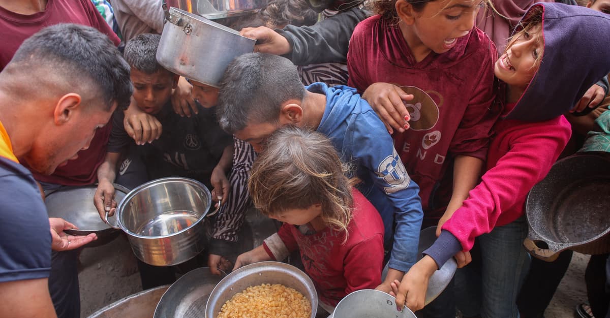 Ten kryzys nie zaczął się wczoraj. Jak Izrael powoli głodził Gazę