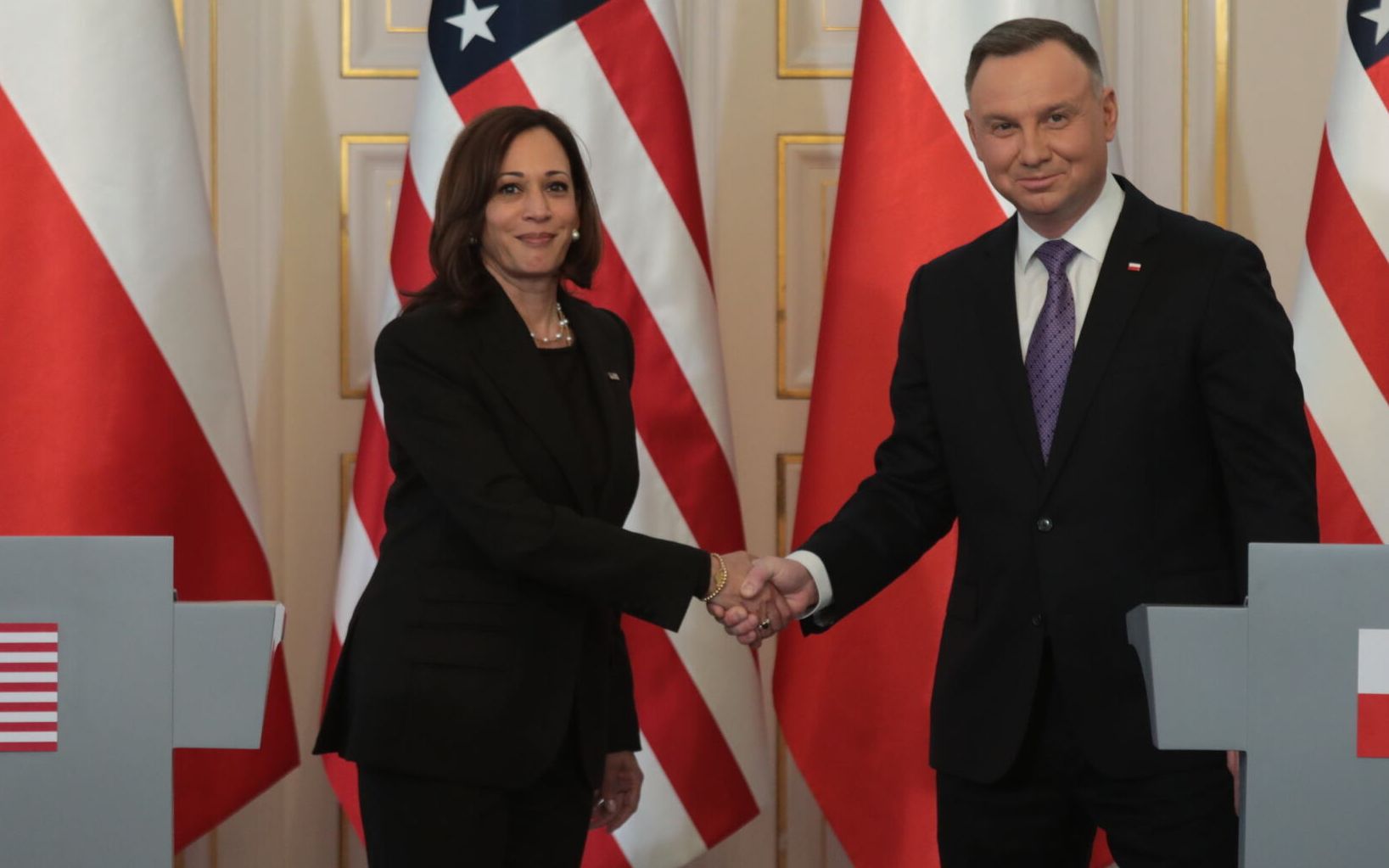 10.03.2022 Warszawa , Belweder . Wiceprezydent USA Kamala Harris i prezyden RP Andrzej Duda podczas spotkania w przededniu 23. rocznicy wstapienia Polski do NATO oraz w 15. dniu Rosyjskiej inwazji na Ukraine . 
Fot. Slawomir Kaminski / Agencja Wyborcza.pl