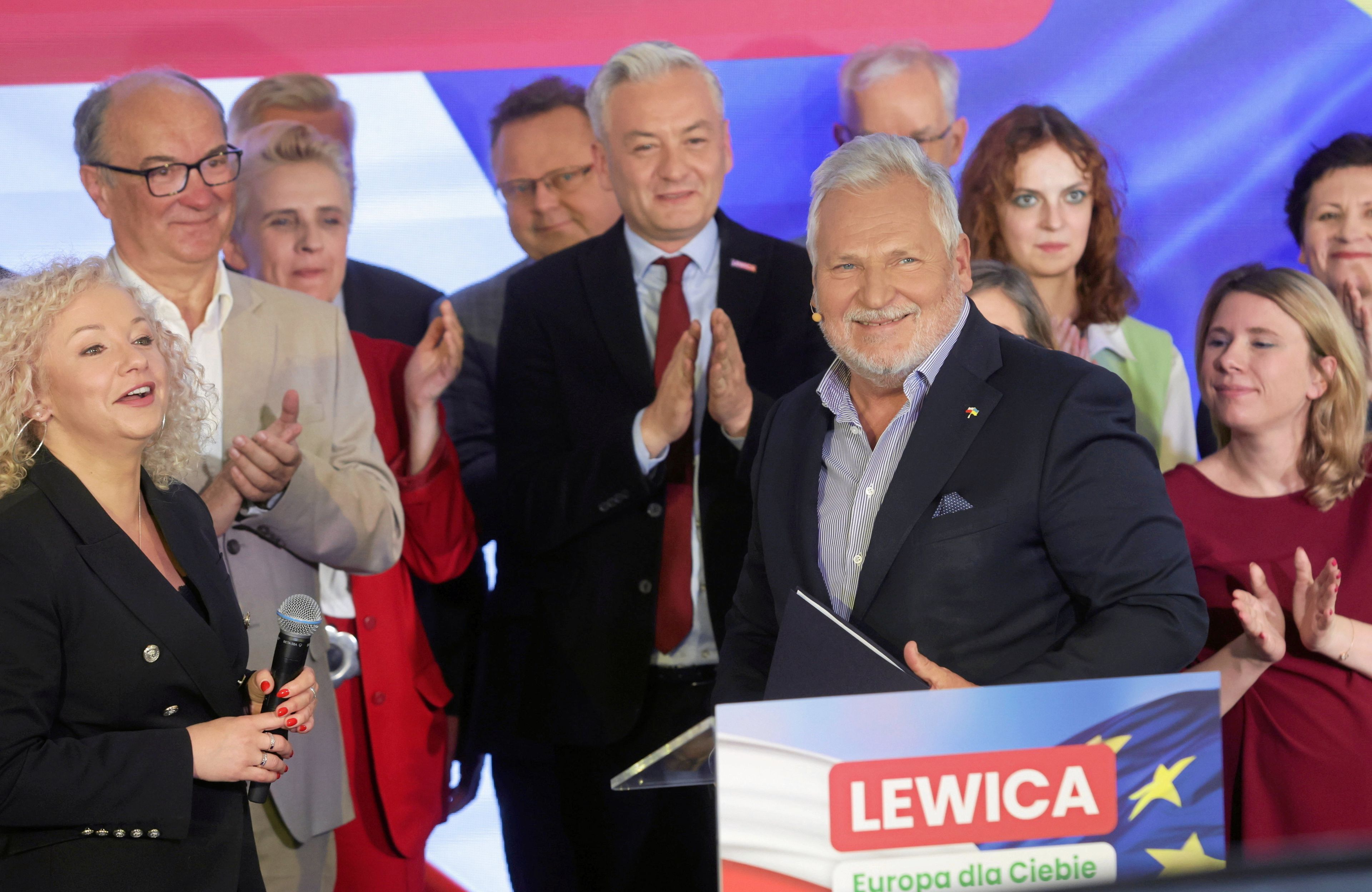 Od prawej: Aleksander Kwaśniewski, Robert Biedroń, Włodzimierz Czarzasty, Katarzyna Kotula