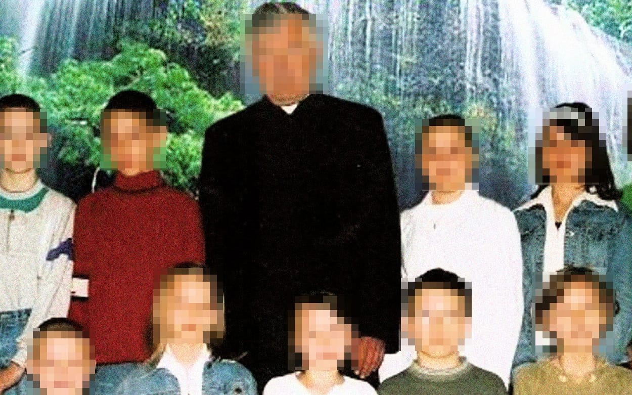 Grafika do artykułu Abp Nycz zobowiązał się nadzorować księdza pedofila w swoim ośrodku. Ale Piotr D. molestował dalej