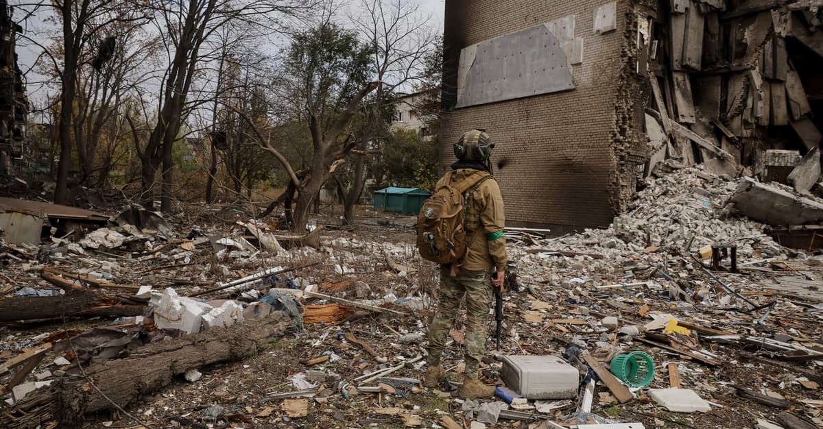 Rosjanie wznawiają presję i osiągają nowe taktyczne postępy [SYTUACJA NA FRONCIE]