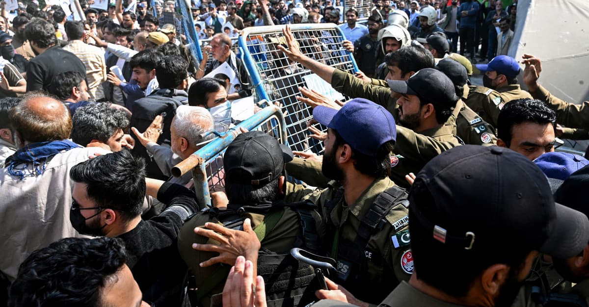 Protesty w regionie po śmierci Chameneiego. Są zabici