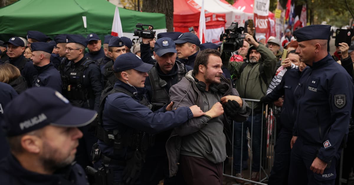 Berek już w Trybunale. Pod Trybunałem protesty