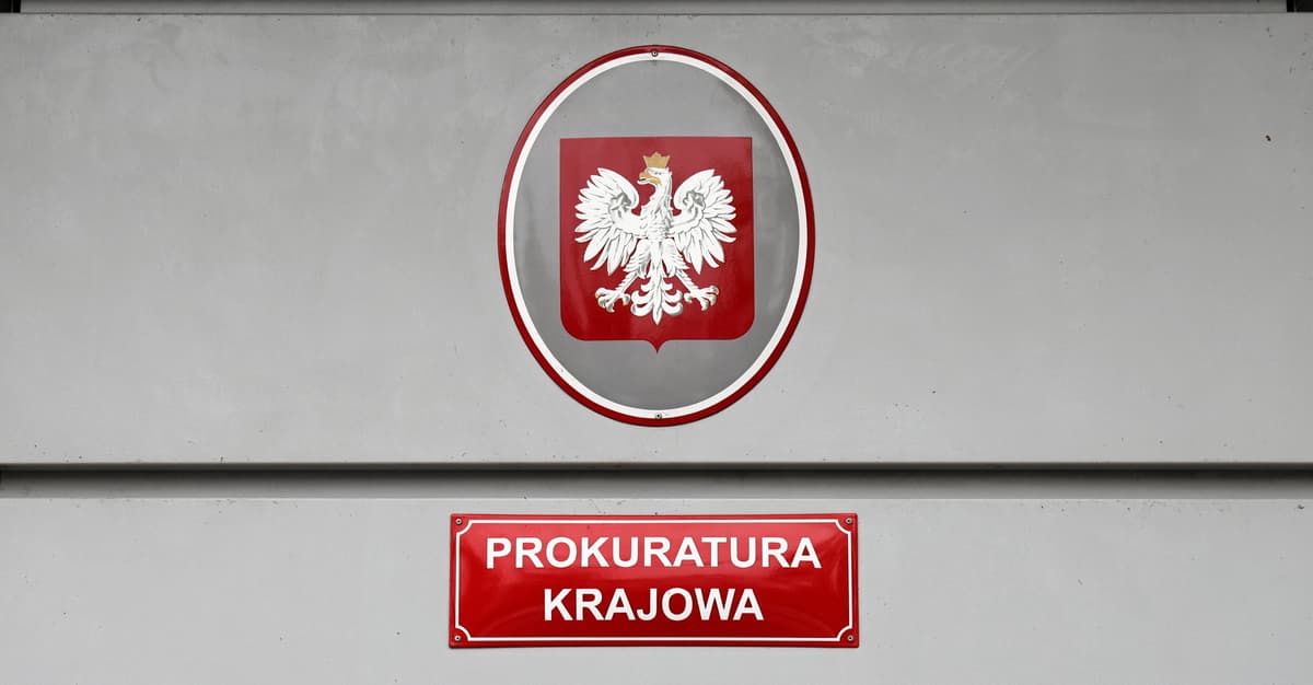 Łapówka za akt łaski prezydenta. Zarzuty dla trzech osób
