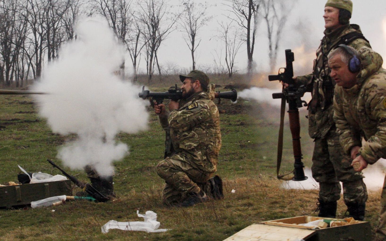 Fighters of Ukrainian volunteers Donbas battalion take part in military exercises not far southeastern Ukrainian city of Mariupol, on April 1, 2015. AFP PHOTO/ANATOLII STEPANOV