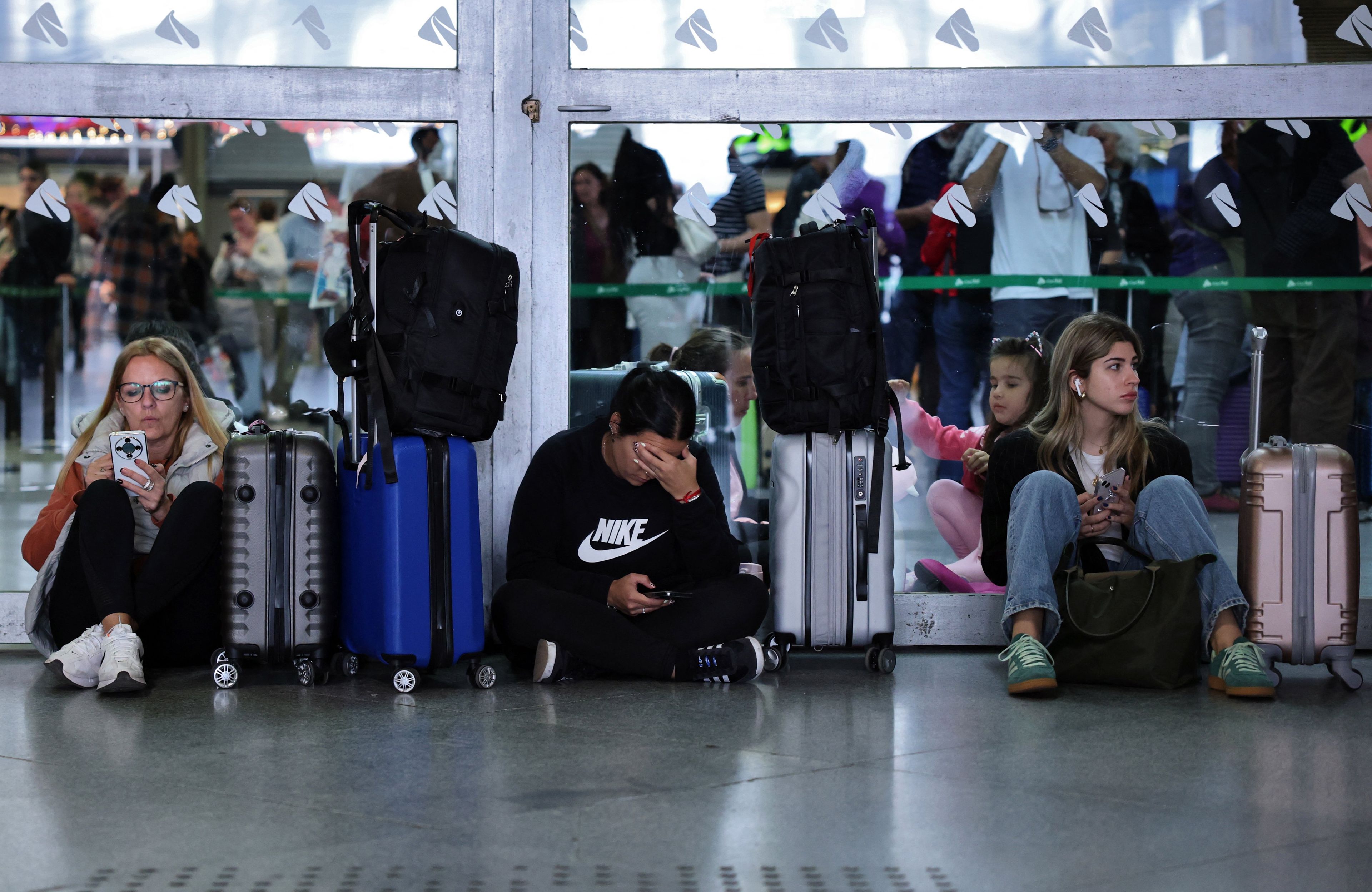 SPAIN-ENERGY-EMERGENCY-BLACKOUT-RAIL-TRANSPORT