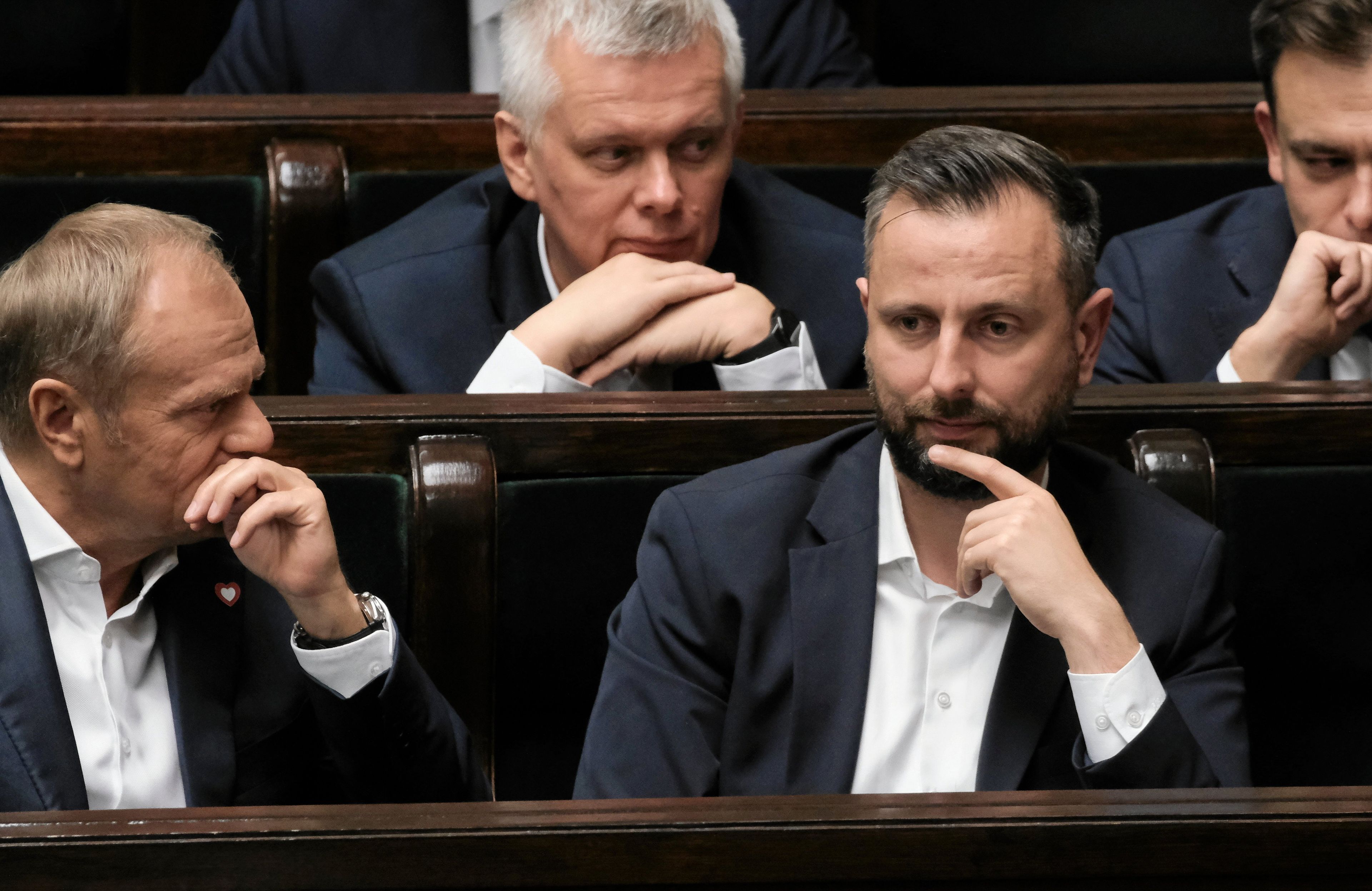 25.09.2024, Sejm. Minister Obrony Narowodej w ławach sejmowych. Posłowie wysłuchują informacji Prezesa Rady Ministrów na temat powodzi we wrześniu 2024 r.