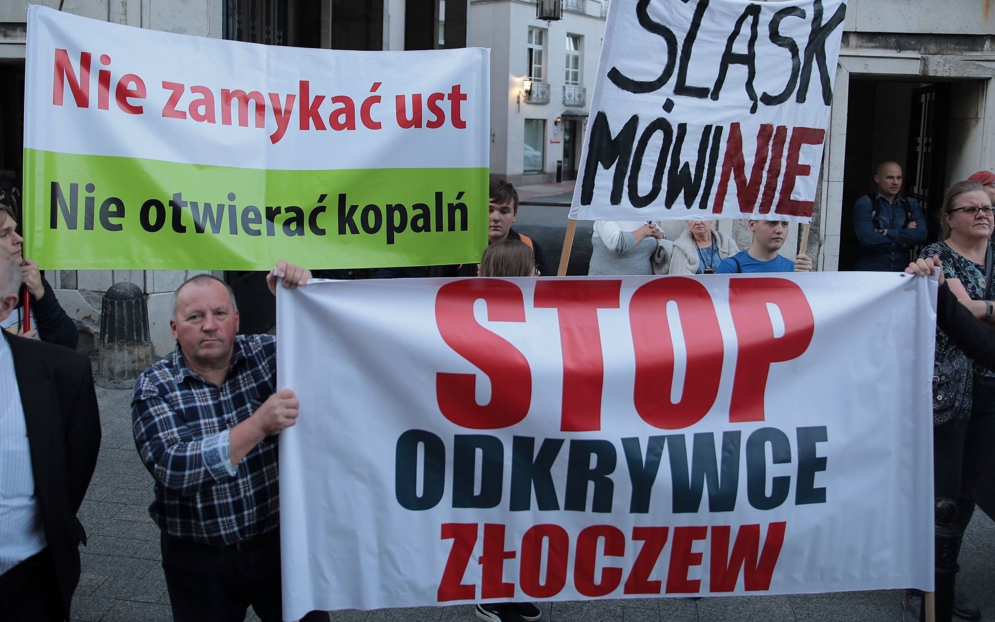 Grafika do artykułu Wygaszanie Bełchatowa? Polska musi zastąpić największą na świecie elektrownię na węgiel brunatny