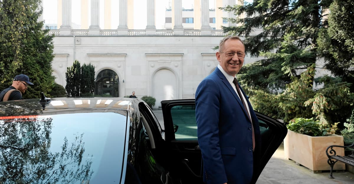 Strategiczna działka pod CPK sprzedana przez PiS