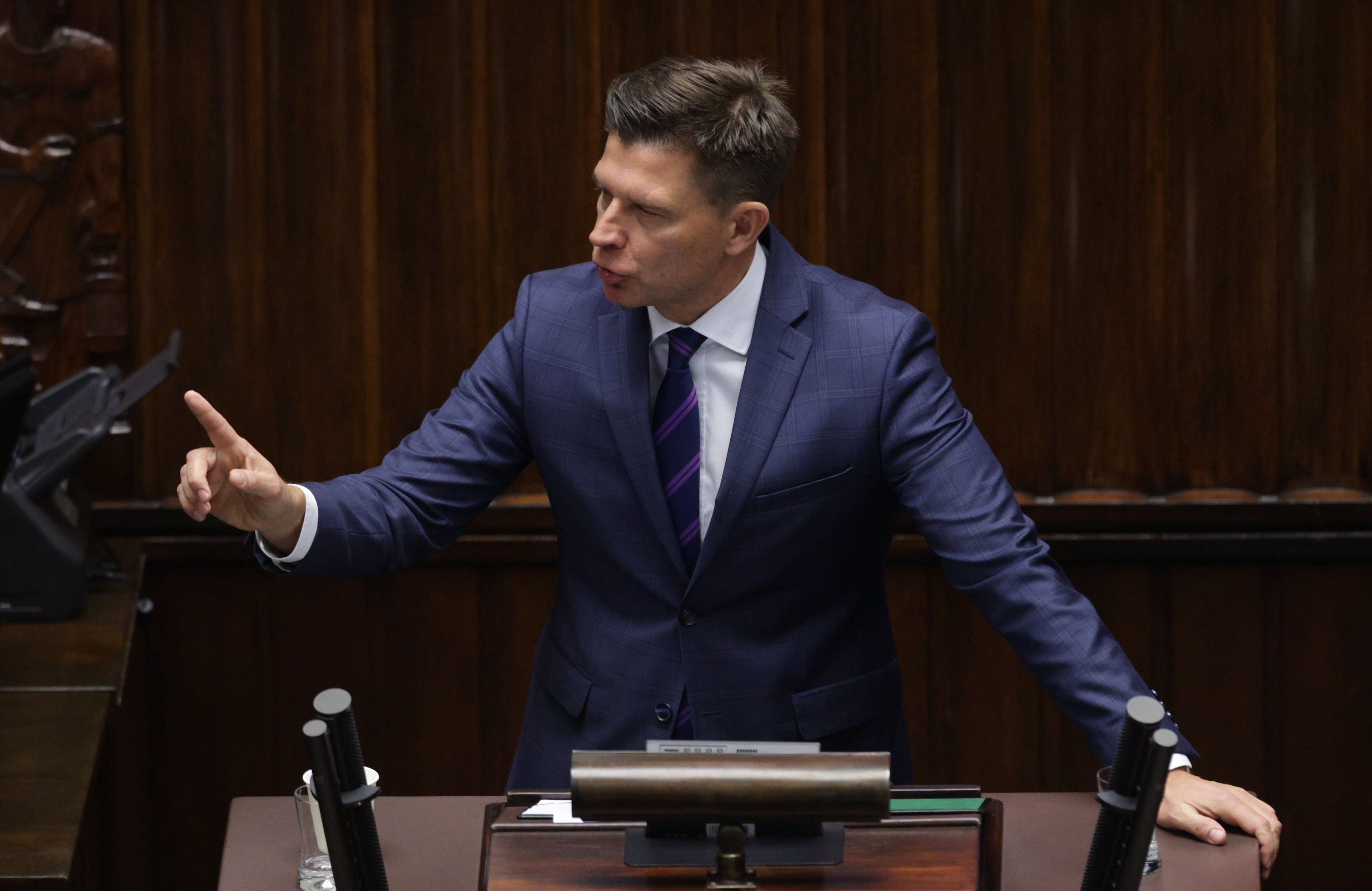 Poseł Ryszard Petru na mównicy sejmowej