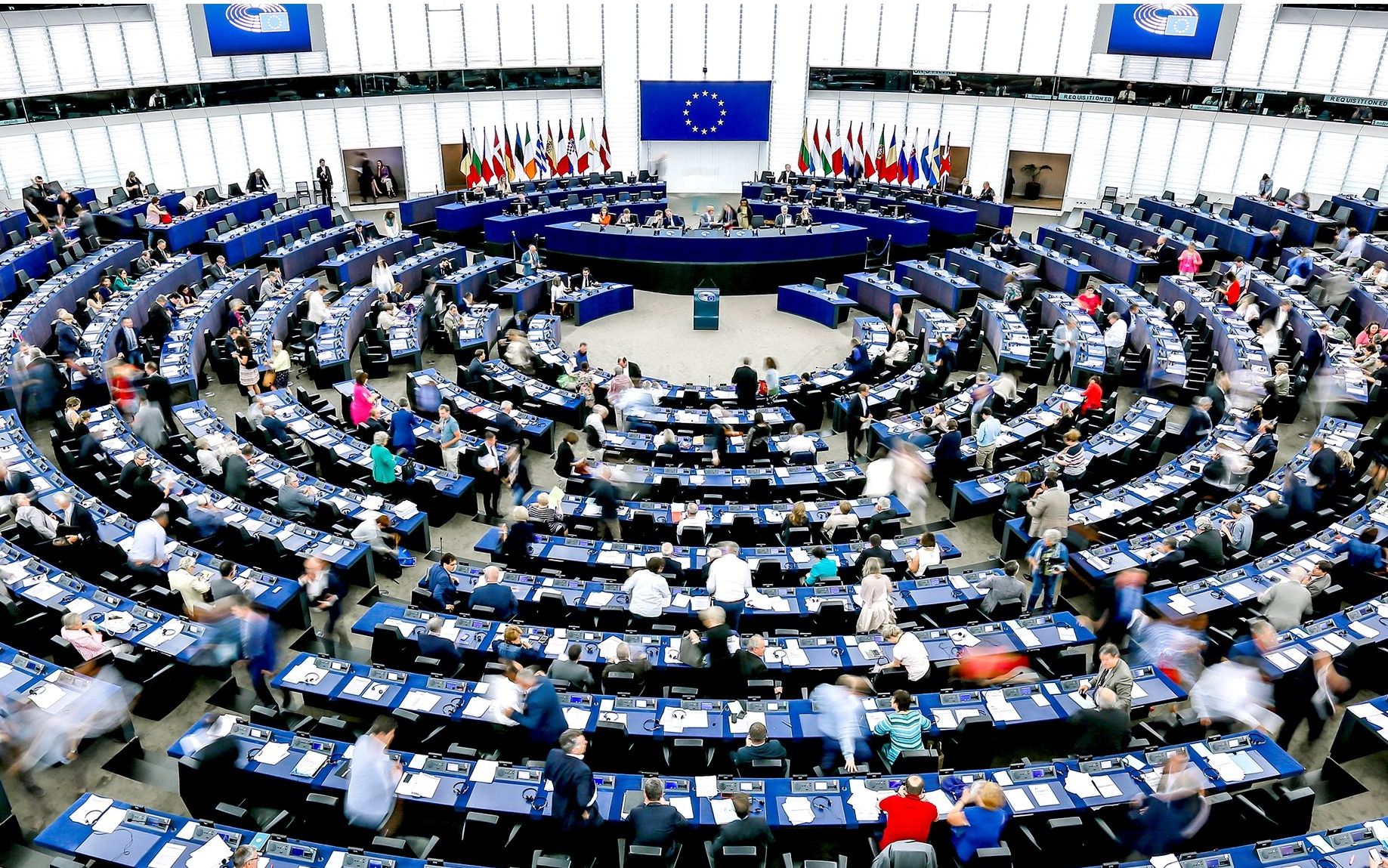 Grafika do artykułu Koniec duopolu? W nowym europarlamencie chadecy i socjaliści będą musieli szukać koalicjanta