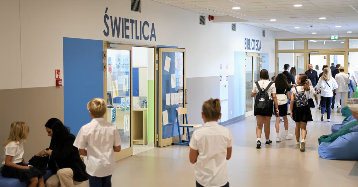 Rząd wesprze uczniów z Ukrainy środkami z UE. Program z wielomiesięcznym opóźnieniem