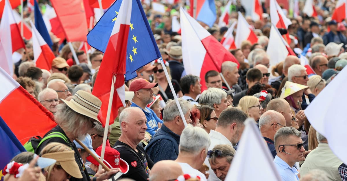 Ruszają marsze poparcia dla Trzaskowskiego i Nawrockiego