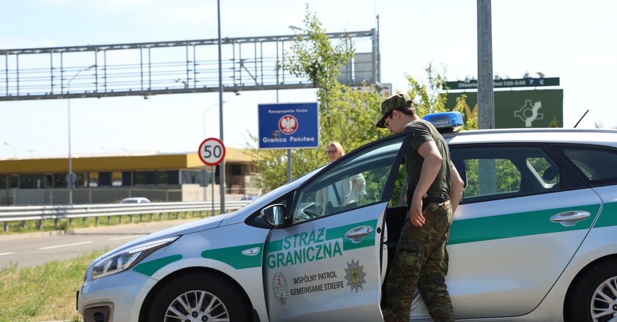 Zawracani uchodźcy, patrole nacjonalistów i aktywiści. Co dzieje się na zachodniej granicy?