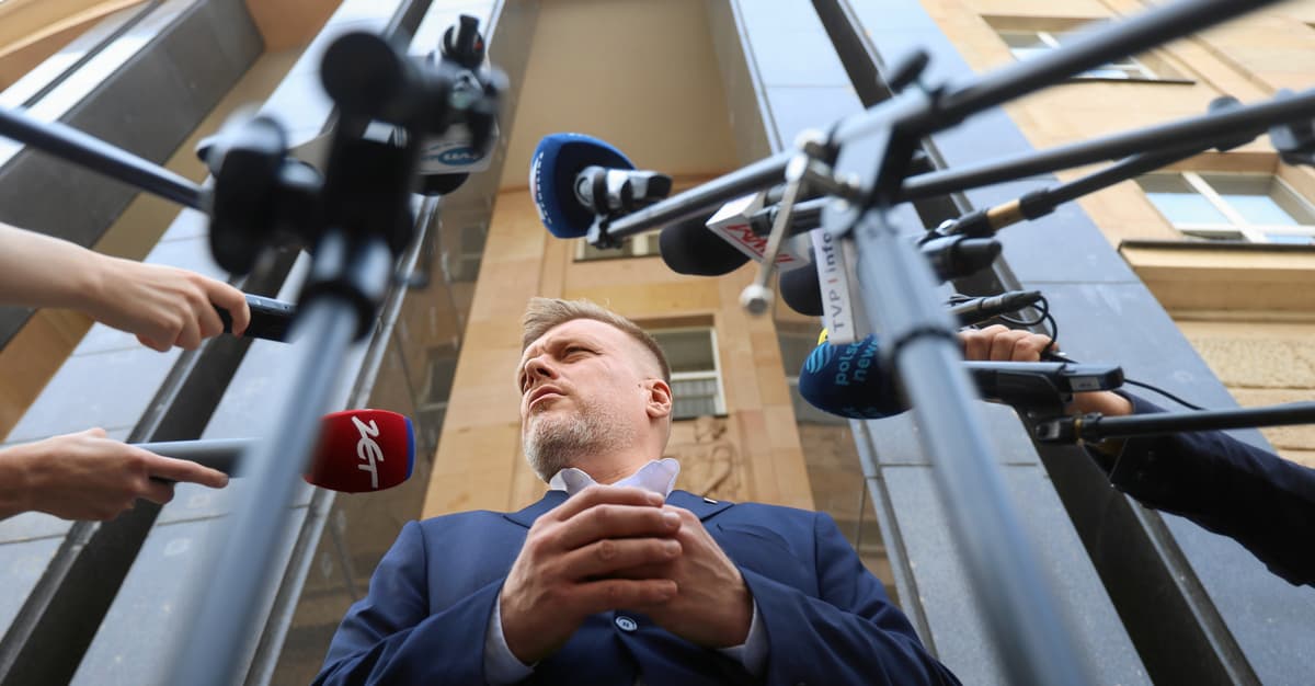 Czy 3 mln pracowników czeka realny spadek płac? Sprawdzamy Adriana Zandberga         