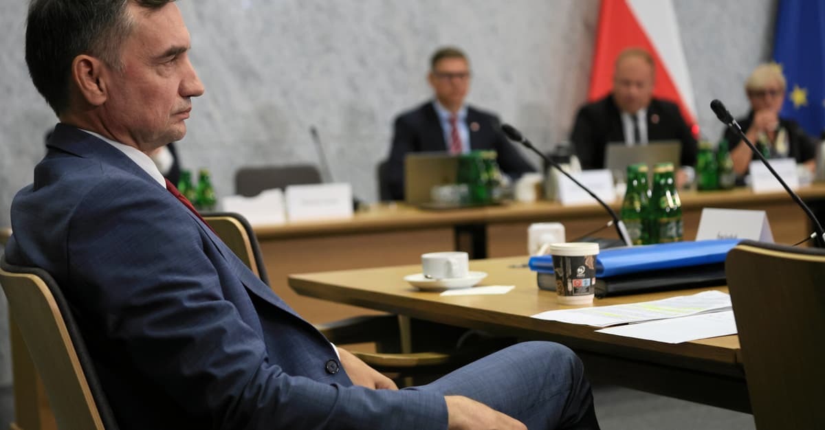 Ziobro przed komisją śledczą: Tak, to ja zainicjowałem zakup Pegasusa. I co?