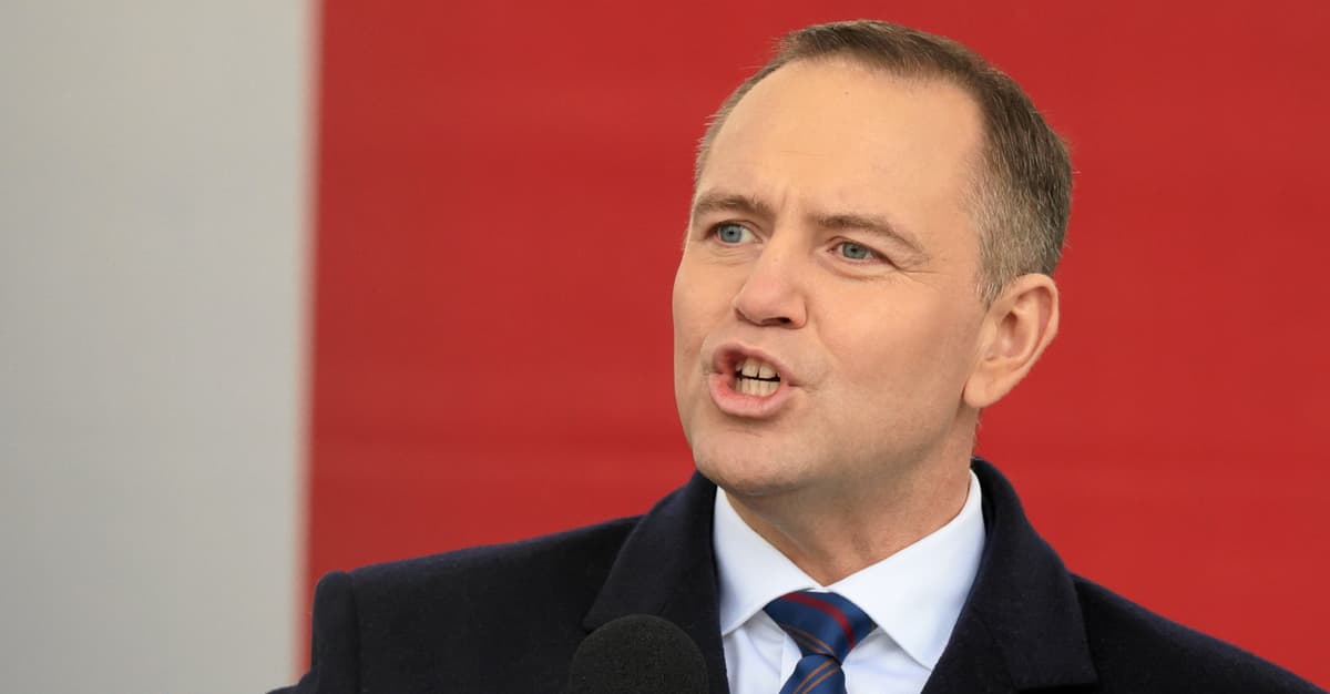 Nawrocki wybiera się na marsz skrajnej prawicy. Duda zrobił to tylko raz