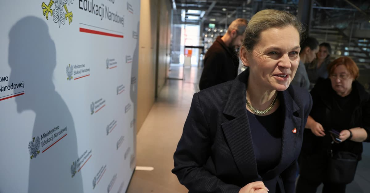 Obowiązkowa edukacja zdrowotna? Nowacka gotowa na kolejne ustępstwa