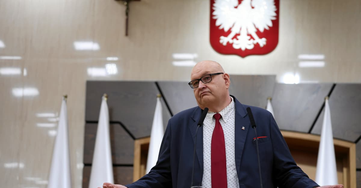 Policja coraz bliżej TK? Trela: „decyzja dojrzewa”