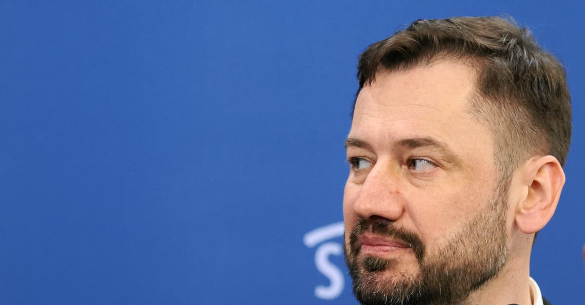 The conflict  of Krakow. How old diesels, costly  tickets and a squad  of guys plunge president   Miszalski