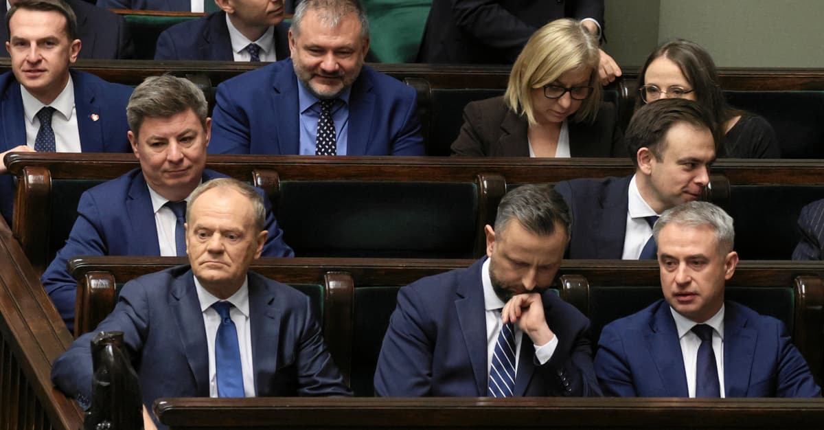 Сейм разгорелся политической войной из-за SAFE