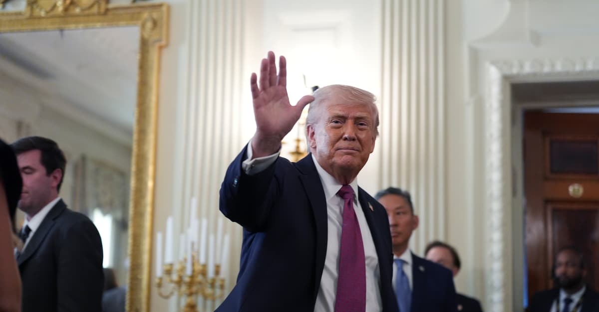 Trump znów przedłuża rozejm z Iranem. Nikt nie chce dalszej wojny, nikt nie wie, jak się porozumieć