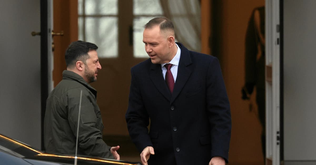 Czy Nawrocki zabierze order Zełenskiemu? Kwaśniewski: głupotą na głupotę?