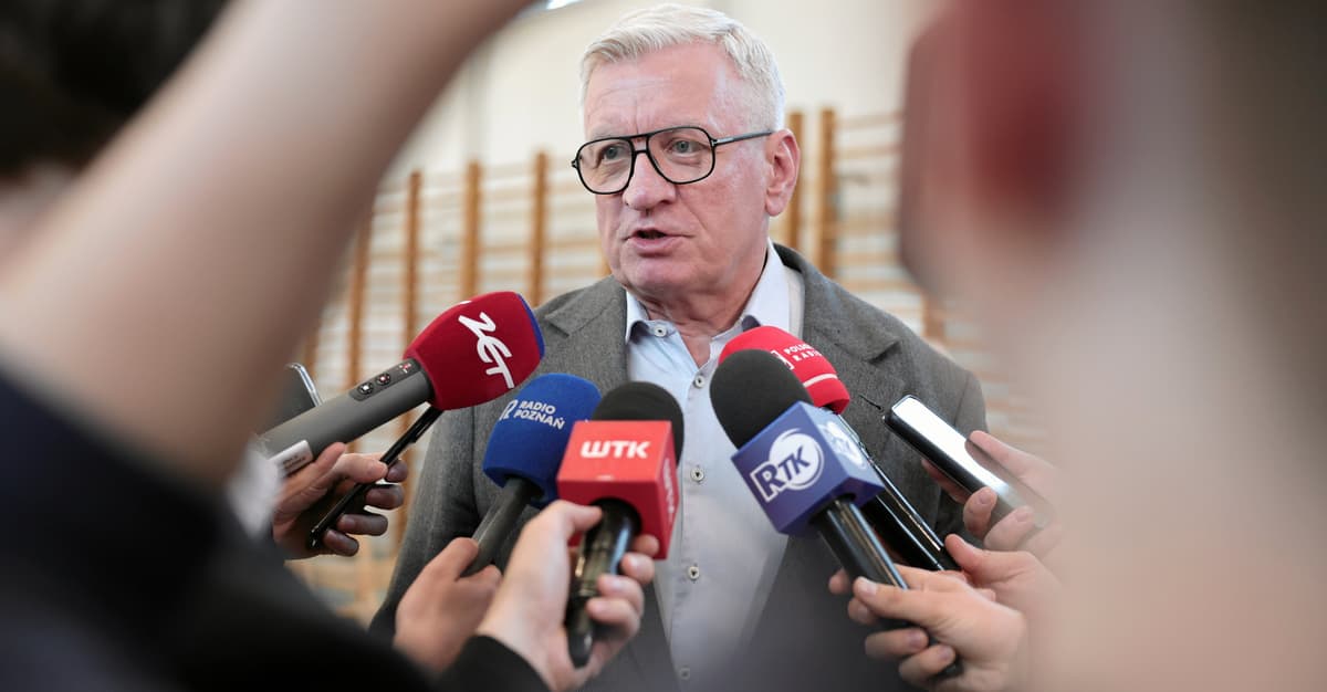 Prezydent Poznania trafiony tortem w twarz