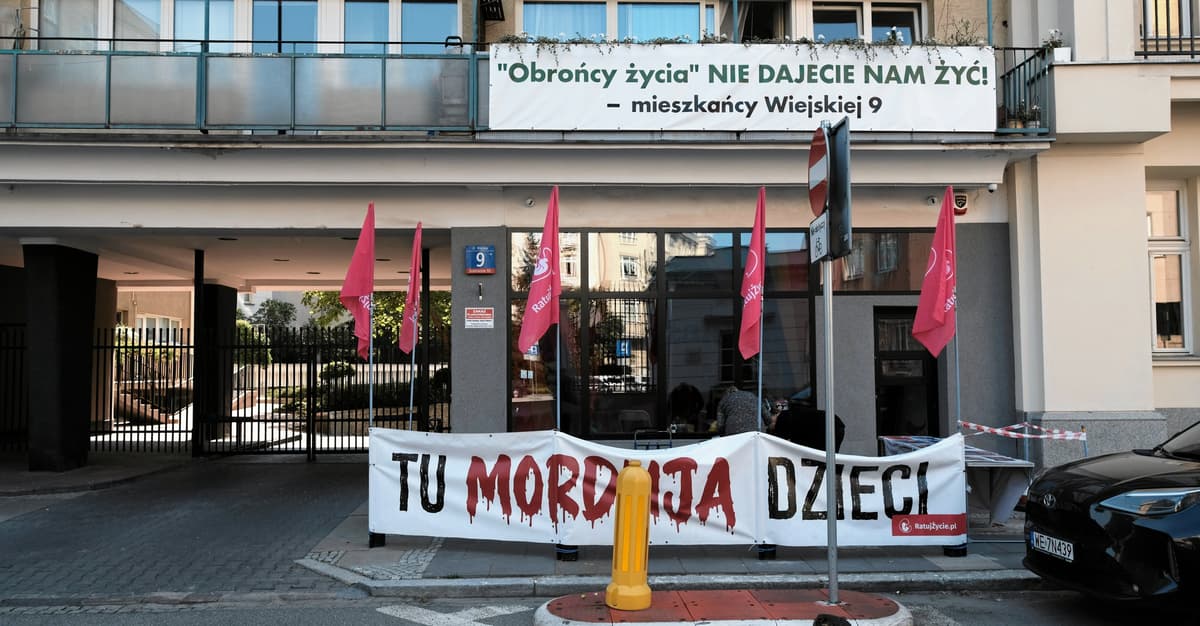 Demonstracja pod przychodnią aborcyjną rozwiązana