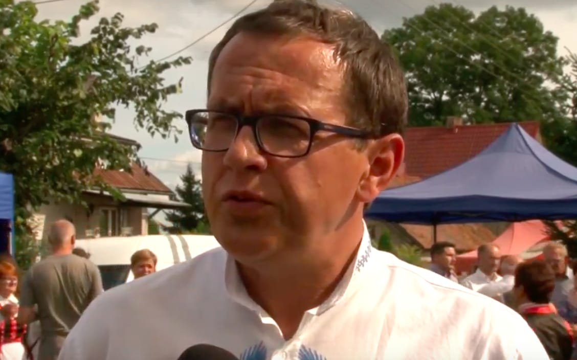 Grafika do artykułu "To nie nauczyciele biorą zakładników". Wójt Kadzidła popiera strajk